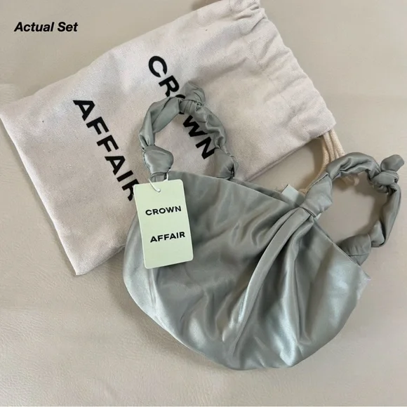 NWT: CROWN AFFAIR KNOT BAG WITH MINIS GIFT SET (O/S)